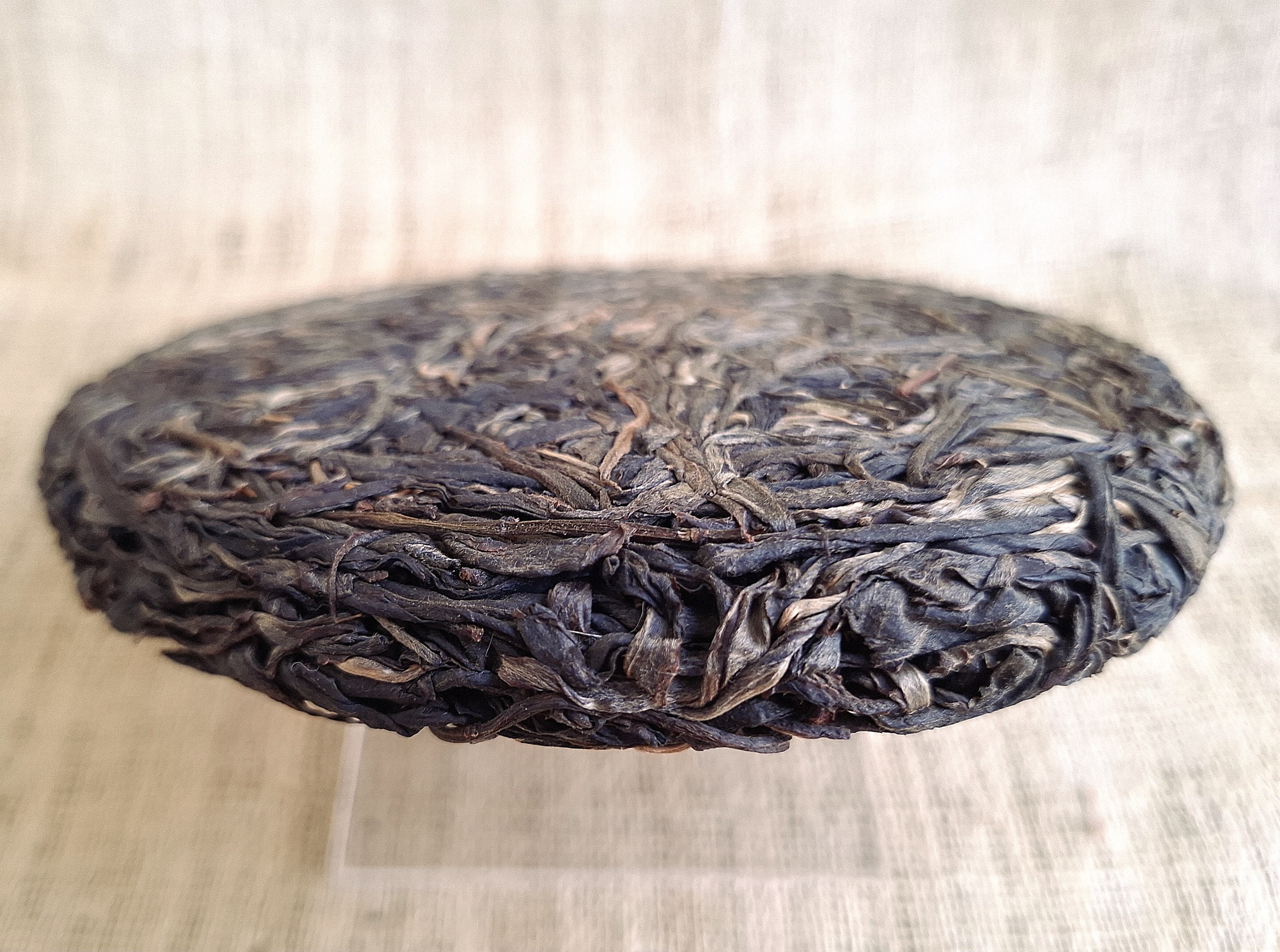 xiao meng song shui ku puer cake edge