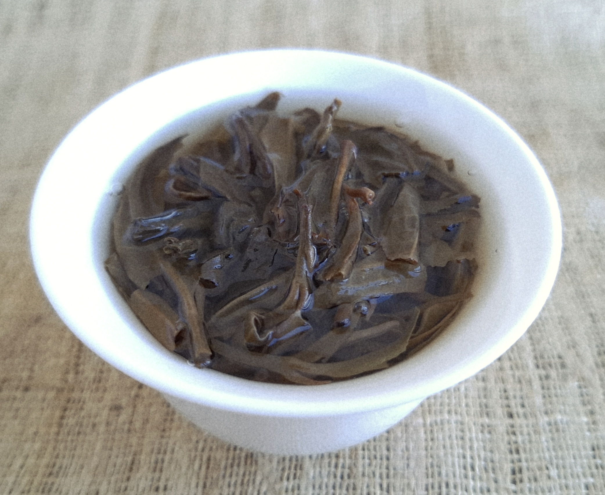 Xiao Meng Song Shui Ku 2021 leaves in broth