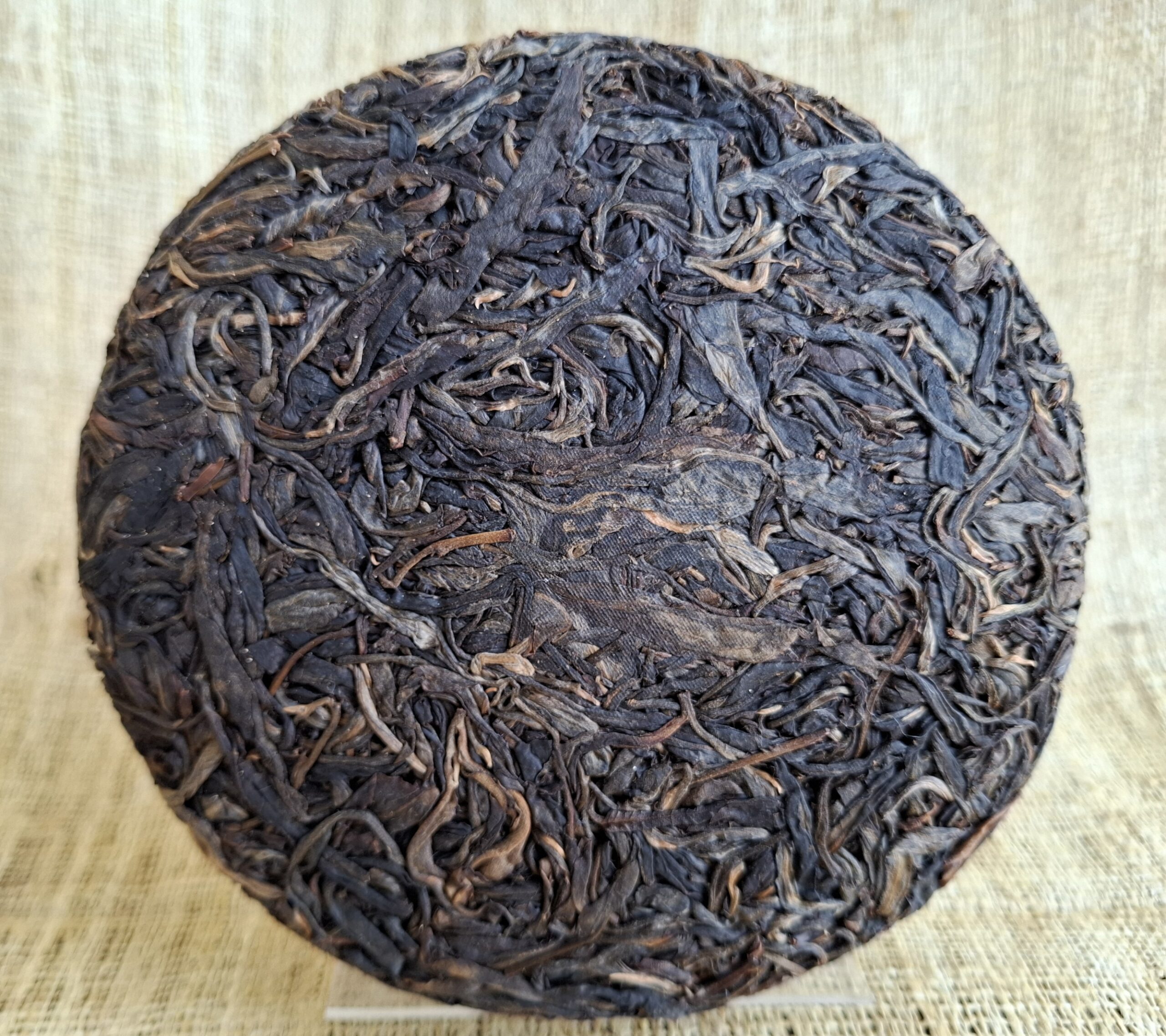 Zhang Jia Wan Early Spring 2018 Old Tree Raw 200g cake - Image 3